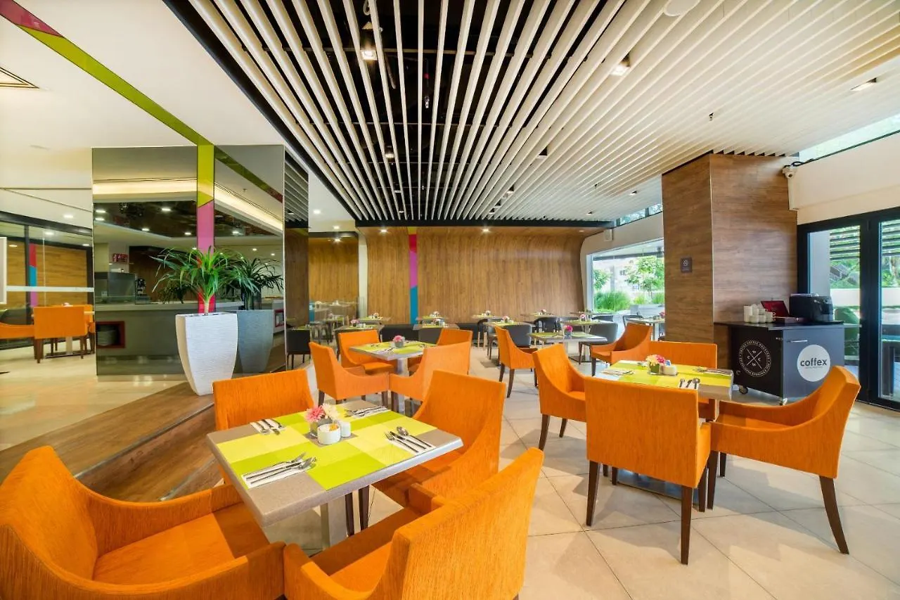 Oakwood Hotel & Residence Kuala Lumpur 4*,